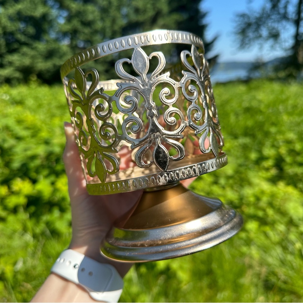 Bath & Body Works Gold Ornate Pedestal 3 Wick Candle Holder Decorative Home - Picture 6 of 6
